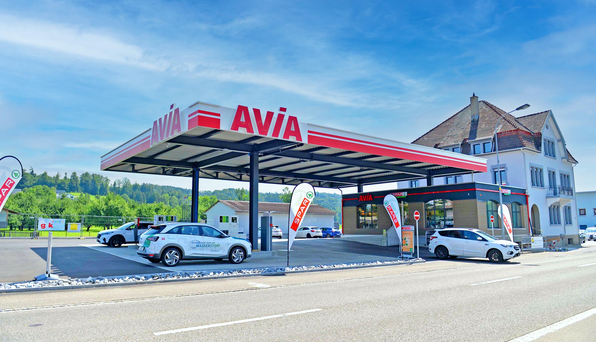 AVIA Tankstelle Niederwil variabel Medienvielfalt